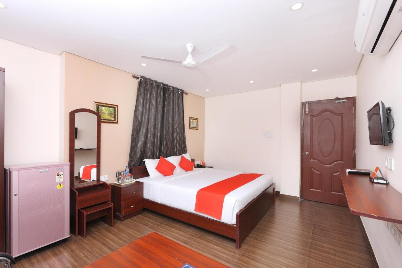 מלון צ'נאי Oyo 1001 Palmtree Corporate Anna Nagar מראה חיצוני תמונה