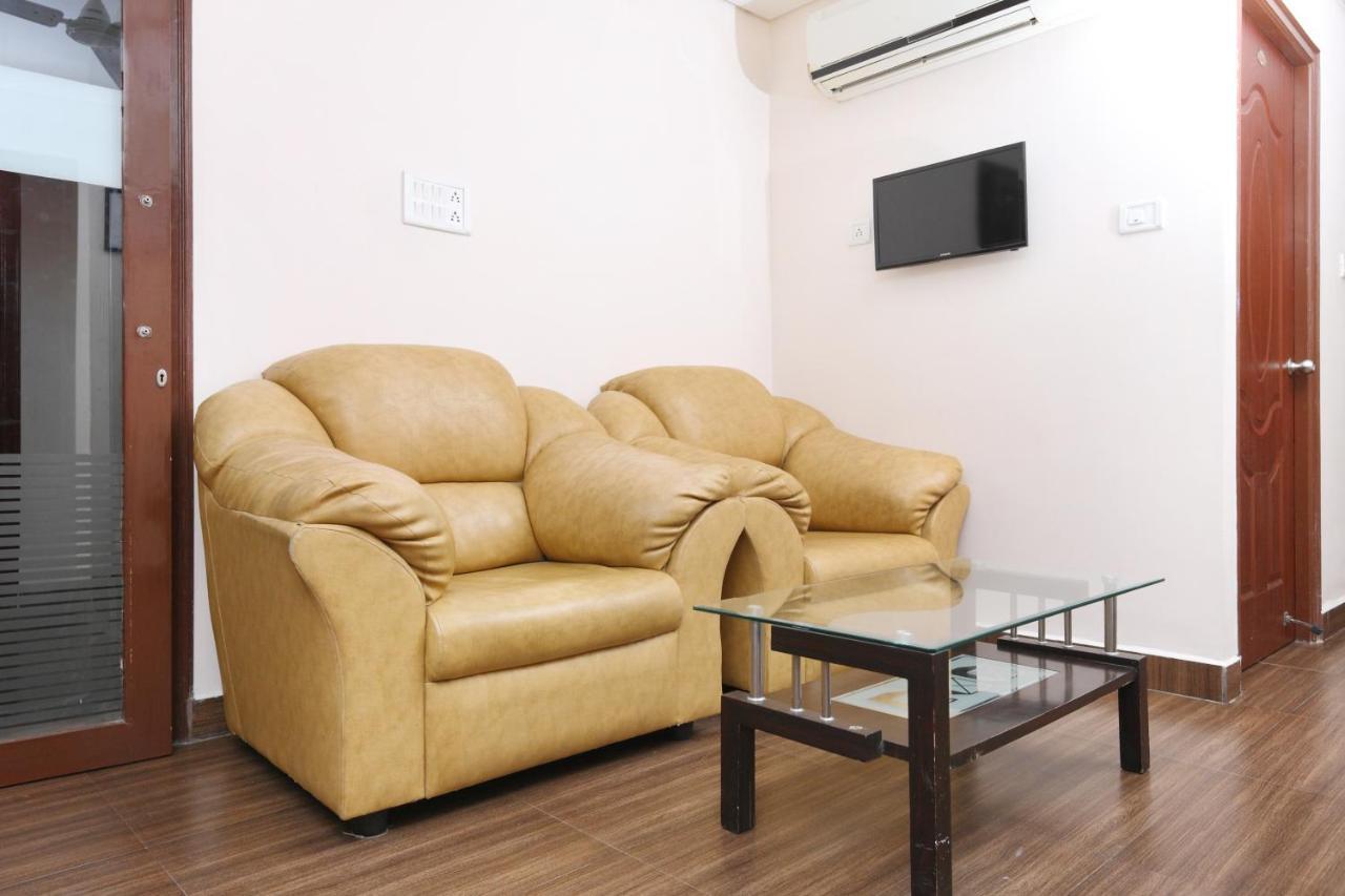 מלון צ'נאי Oyo 1001 Palmtree Corporate Anna Nagar מראה חיצוני תמונה
